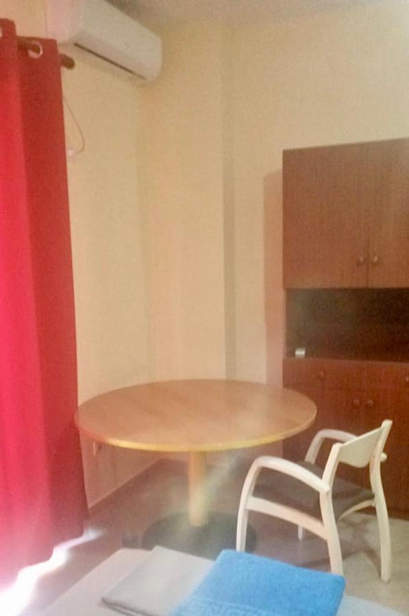 Nina Guest House Tirana Exterior foto