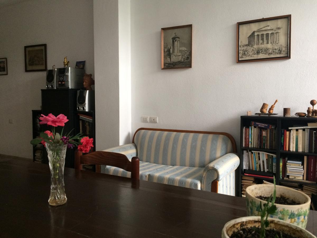 Nina Guest House Tirana Exterior foto